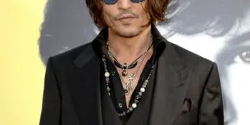 Johnny-Depp-Throug
